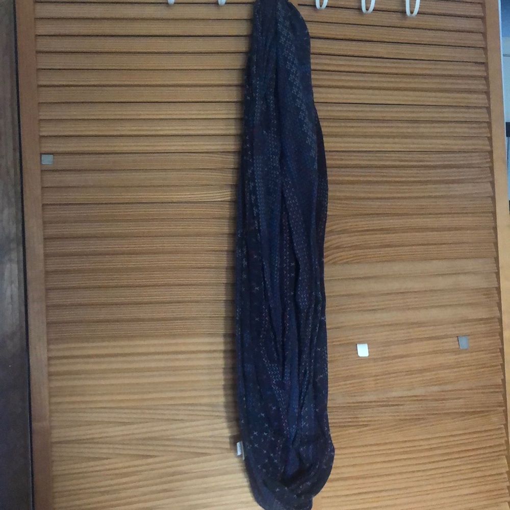 Blue scarf